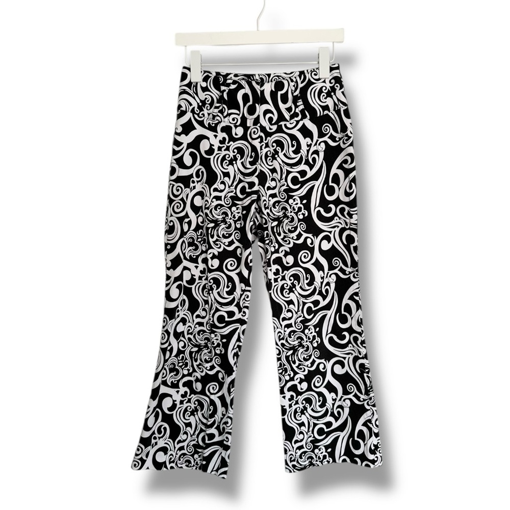 Mesmerize Vintage Y2K Stretch Cotton Flare Capri Pants Black & White Patterned 4
